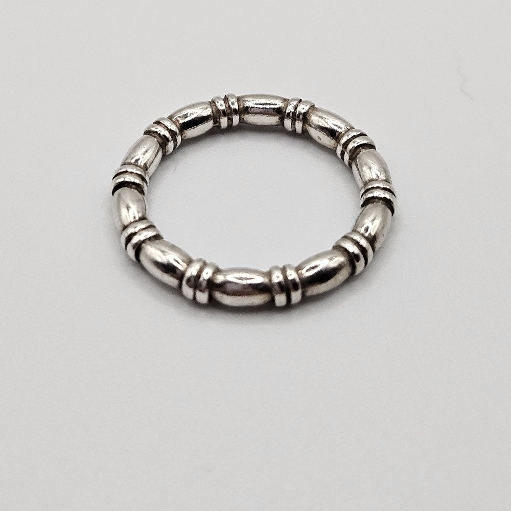PANDORA ring - Retired -Size 6